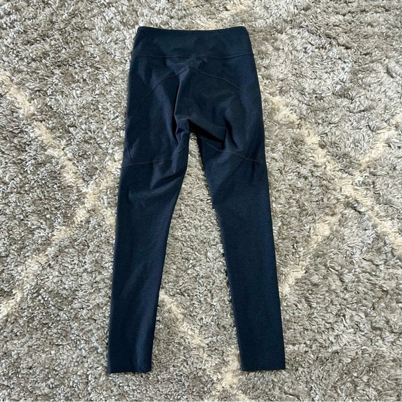 Outdoor Voices 7/8 Warmup Leggings in Navy sz S - Picture 4 of 4